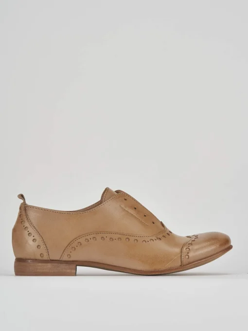 Stringata tacco 1 cm beige pelle