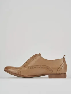 Stringata tacco 1 cm beige pelle