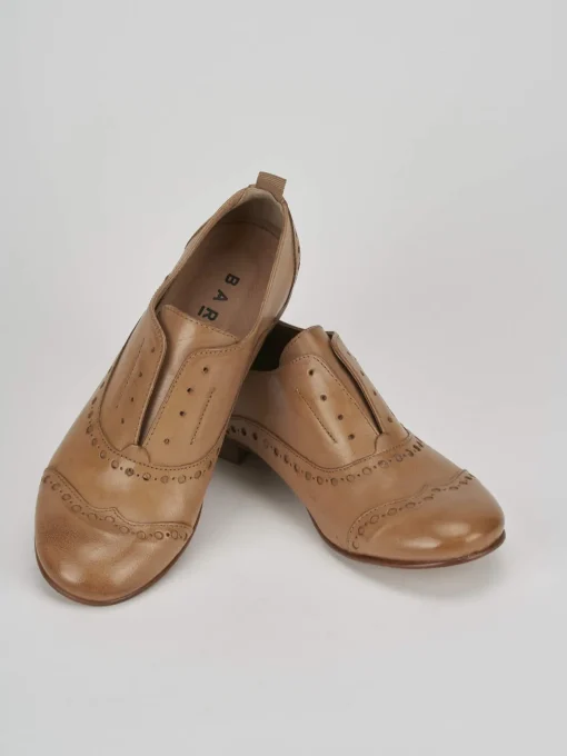 Stringata tacco 1 cm beige pelle