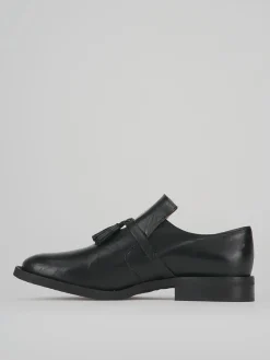 Stringata tacco 1 cm nero pelle