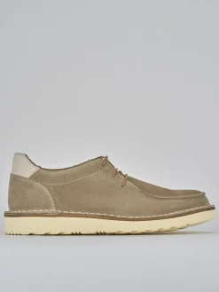 Stringate camoscio beige