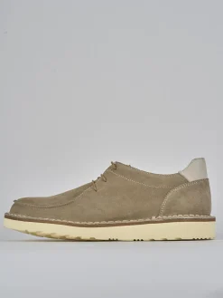 Stringate camoscio beige