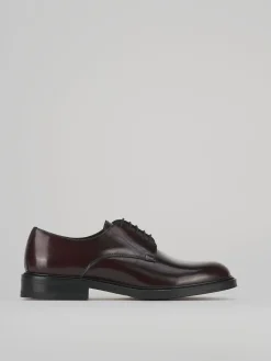 Stringate pelle bordo'