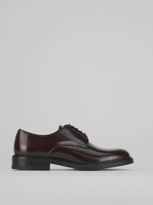 Stringate pelle bordo'