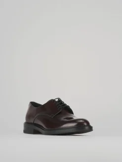 Stringate pelle bordo'
