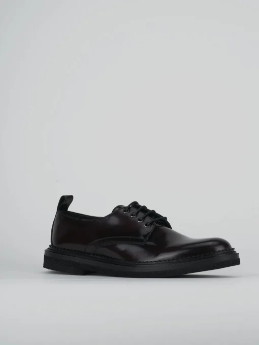 Stringate pelle bordo'