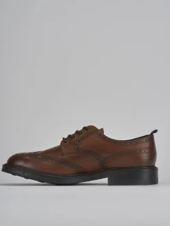 Stringate pelle marrone