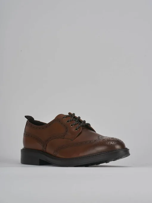 Stringate pelle marrone
