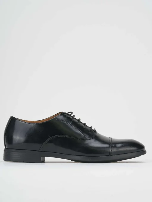 Stringate pelle nero