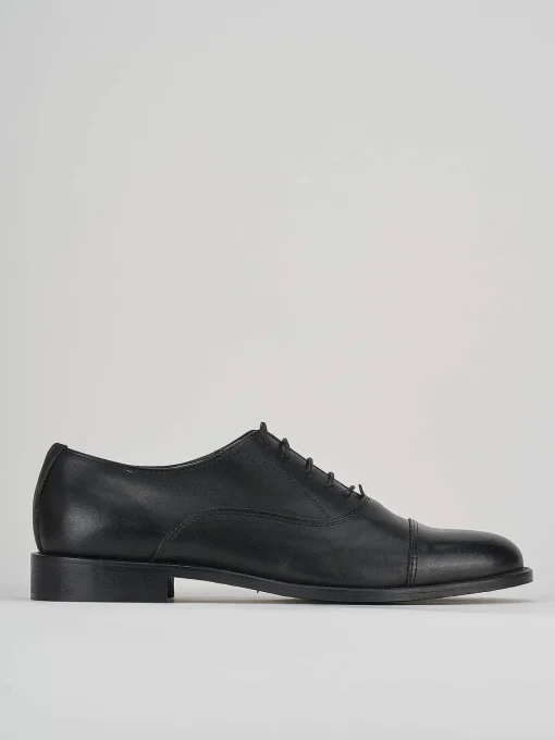 Stringate pelle nero