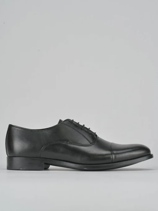 Stringate pelle nero
