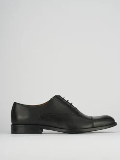 Stringate pelle nero