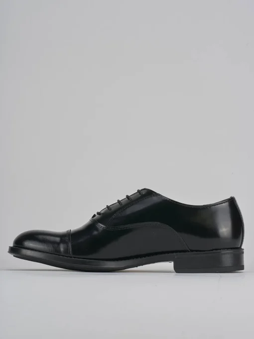 Stringate pelle nero