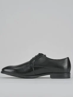 Stringate pelle nero