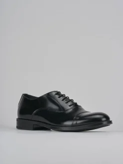 Stringate pelle nero
