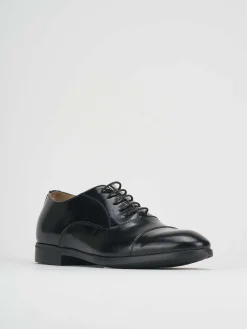 Stringate pelle nero