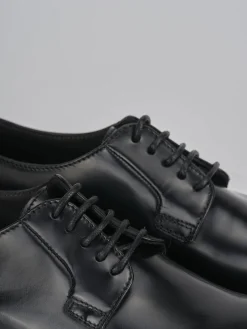 Stringate pelle nero