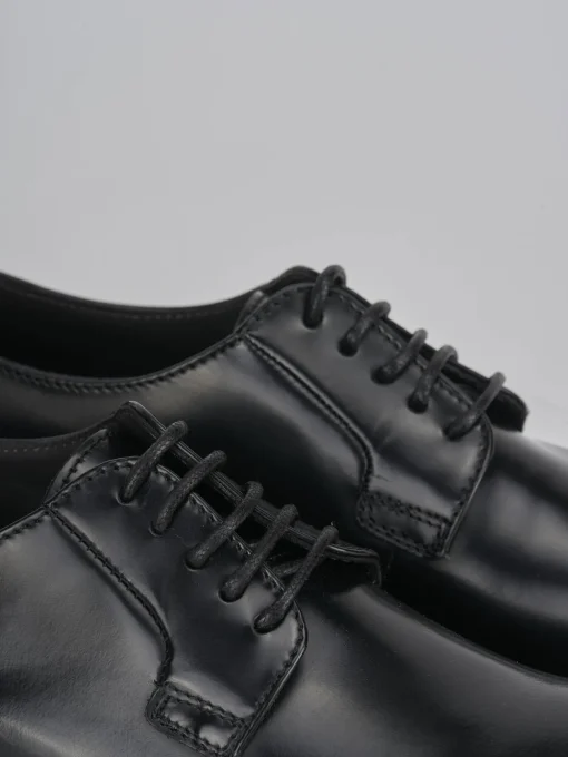 Stringate pelle nero