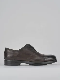 Stringate pelle testa