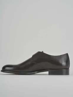 Stringate pelle testa