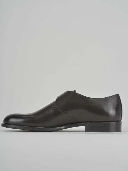 Stringate pelle testa