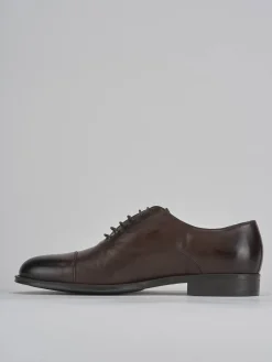 Stringate pelle testa