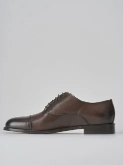 Stringate pelle testa