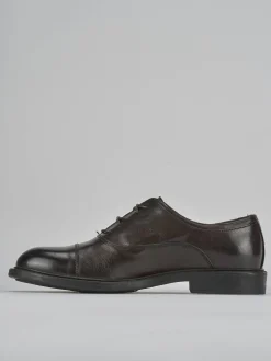Stringate pelle testa