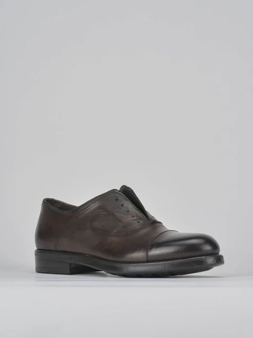 Stringate pelle testa