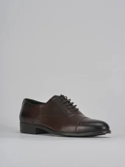Stringate pelle testa
